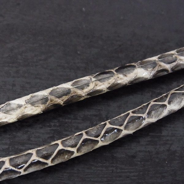実際に弊社で買取させて頂いたCELT&COBRA/ケルト&コブラ パイソンレザーチョーカーネックレス Argent Gleamの画像 5枚目