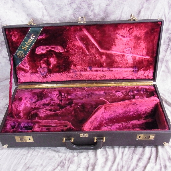 実際に弊社で買取させて頂いたSELMER/セルマー SUPER ACTION SERIE Ⅱ 2 用 ハードケース アルトサックス用の画像 1枚目