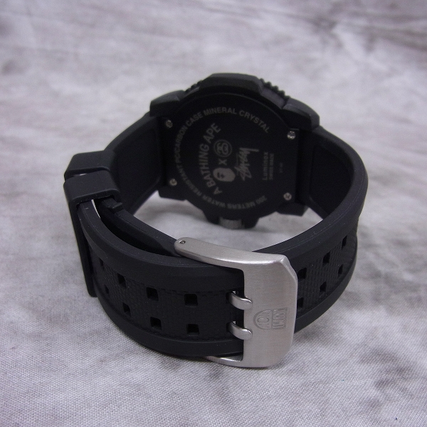 実際に弊社で買取させて頂いたA BATHING APE×STUSSY×LUMINOX 11SS 30周年記念 スカル×猿迷彩 腕時計【動作未確認】 の画像 4枚目