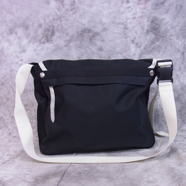 実際に弊社で買取させて頂いたHEAD PORTER/ヘッドポーター シャチ メッセンジャーバッグの画像 1枚目