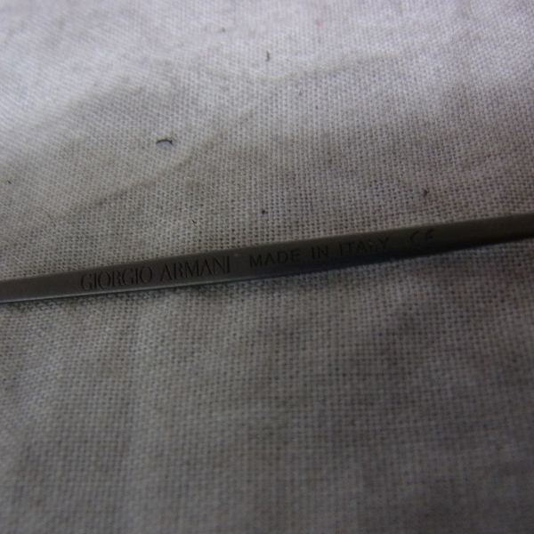 実際に弊社で買取させて頂いたGIORGIO ARMANI/ジョルジオアルマーニ オーバル 眼鏡/メガネフレーム AR5027T 3003の画像 5枚目