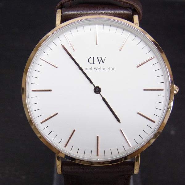 実際に弊社で買取させて頂いたDaniel Wellington/ダニエルウェリントン メンズウォッチ/腕時計 B40R8