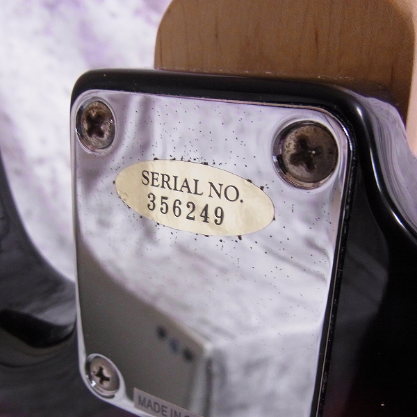 実際に弊社で買取させて頂いた★BUSKER'S/バスカーズ ストラトシェイプ エレキギター サンバーストの画像 6枚目