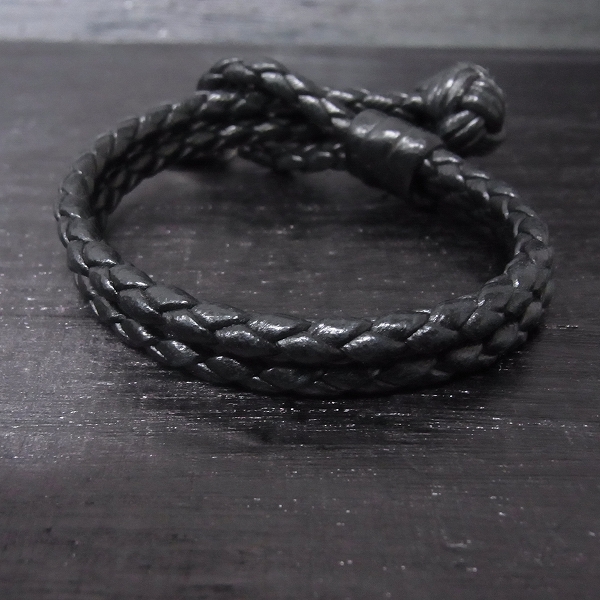 実際に弊社で買取させて頂いたBOTTEGA VENETA/ボッテガヴェネタ レザー ブレスレット シルバーチャームドロップの画像 2枚目