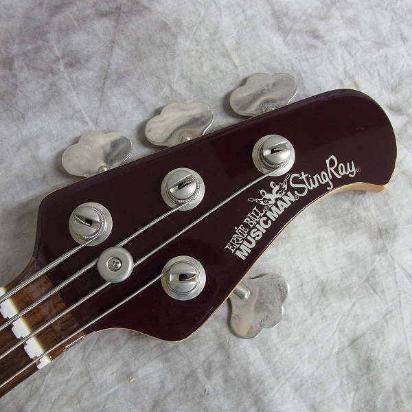 実際に弊社で買取させて頂いた★ERNIE BALL MUSICMAN/ミュージックマン Sting Ray スティングレイ エレキベースの画像 1枚目