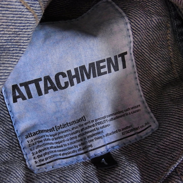 実際に弊社で買取させて頂いたATTACHMENT/アタッチメント ウォッシュド比翼ボタンデニム ジャケット AB22-213/1の画像 8枚目