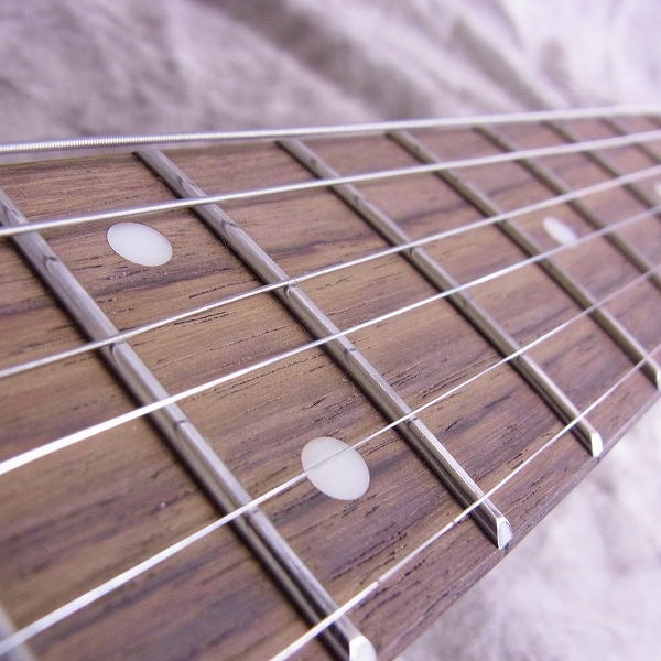 実際に弊社で買取させて頂いた★BUSKER'S/バスカーズ ストラトシェイプ エレキギター サンバーストの画像 5枚目