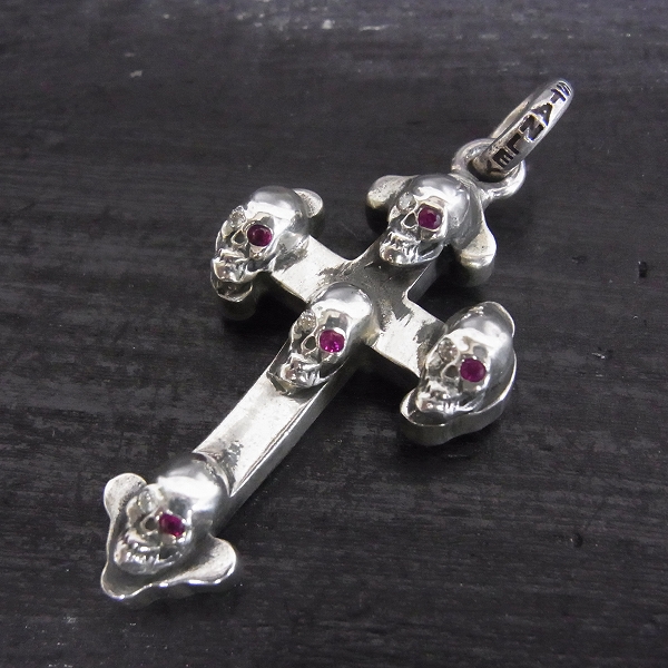 実際に弊社で買取させて頂いたSTANLEY GUESS/スタンリーゲス ガンズクロス ペンダント ストーンアイズ