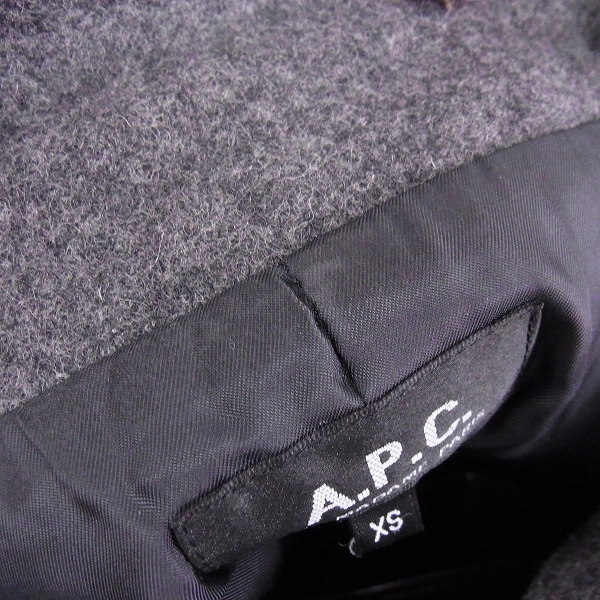 実際に弊社で買取させて頂いたA.P.C./アーペーセー ウール ZIP リブ付 コート/アウター グレー/XSの画像 5枚目