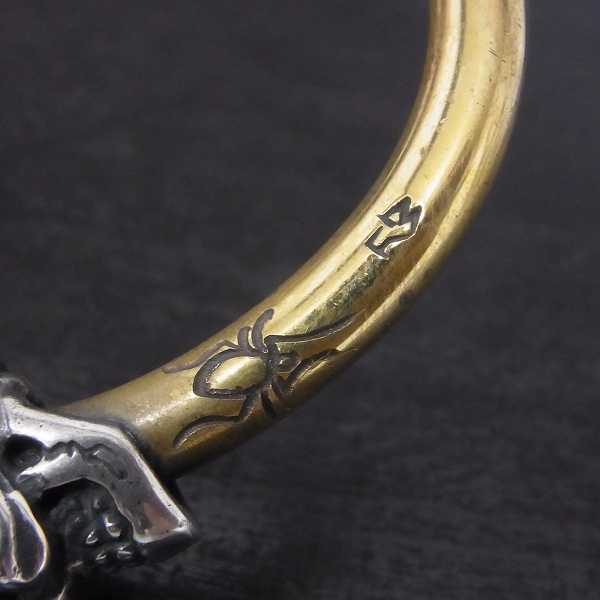 実際に弊社で買取させて頂いたTRAVIS WALKER/トラヴィスワーカー 2キングスカル シルバー/真鍮 コンビバングルの画像 6枚目