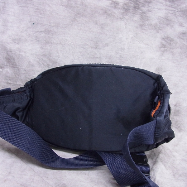 実際に弊社で買取させて頂いたHEAD PORTER/ヘッドポーター TANKER ORIGINAL/タンカーオリジナル OVAL WAIST BAG/オーバルウエストバッグ 622-0027の画像 2枚目