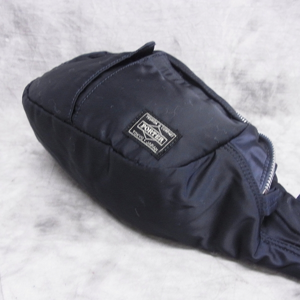 実際に弊社で買取させて頂いたHEAD PORTER/ヘッドポーター TANKER ORIGINAL/タンカーオリジナル OVAL WAIST BAG/オーバルウエストバッグ 622-0027の画像 4枚目