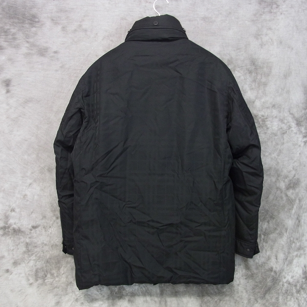 実際に弊社で買取させて頂いた【ネーム入り】BURBERRY/バーバリーロンドン ダウンジャケット フード付/Lの画像 1枚目