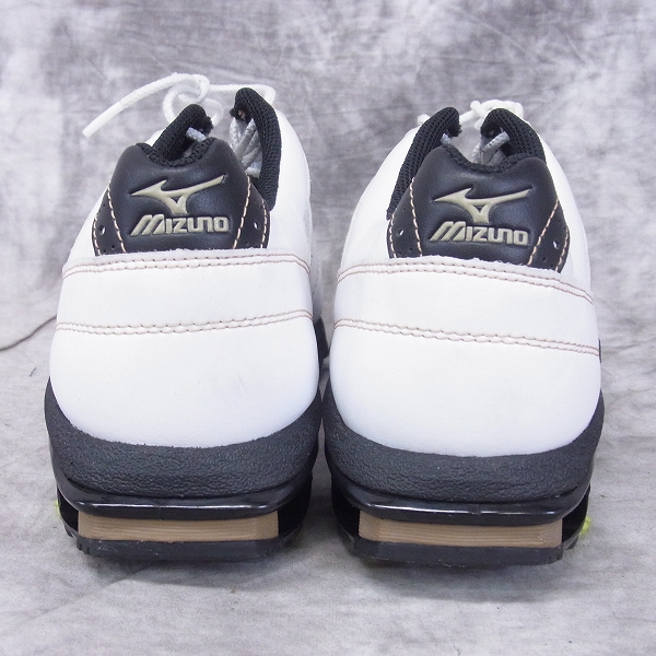 実際に弊社で買取させて頂いたMIZUNO/ミズノ ゴルフシューズ ホワイト 45KM-02801/25.5の画像 1枚目