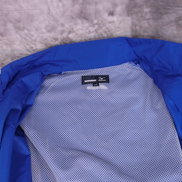実際に弊社で買取させて頂いた【未使用】MIZUNO/ミズノ ゴルフウェア アウタージャージ ブルー/Lの画像 4枚目