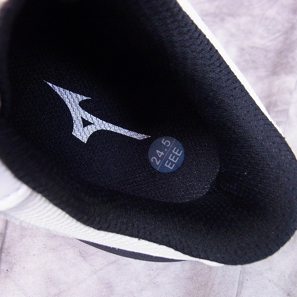 実際に弊社で買取させて頂いた未使用 MIZUNO/ミズノ ゴルフシューズ ネクスライト 002ボア ダイヤル式/51GM152691/ホワイト×ブラック/24.5cm/3Eの画像 4枚目