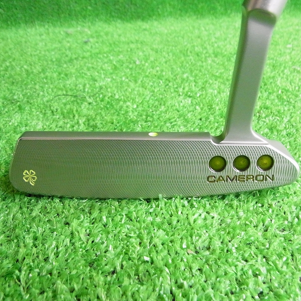 実際に弊社で買取させて頂いた★SCOTTY CAMERON/スコッティ・キャメロン カスタム パター JUNK YARD DOG STUDIO SELECT NEWPORT 2 MID-SLANT 緑の画像 1枚目