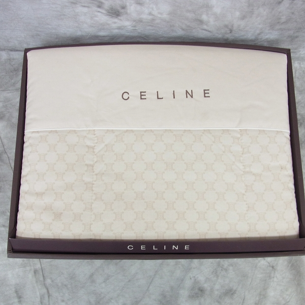 実際に弊社で買取させて頂いたCELINE/セリーヌ 合繊肌掛けふとん 布団/シングル
