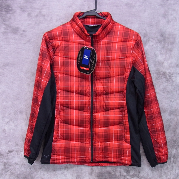 実際に弊社で買取させて頂いた【未使用】MIZUNO/ミズノ ゴルフウェア 中綿ブルゾン チェック柄 ムーブウォーマー レッド/XL