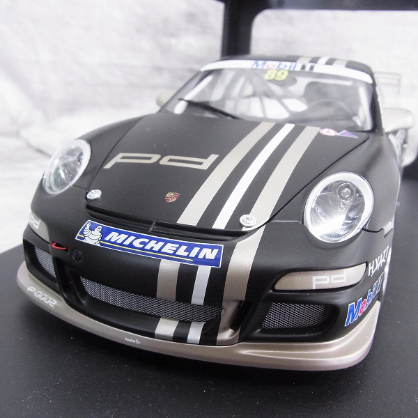 実際に弊社で買取させて頂いたAUTOart/オートアート PORSCHE 911 GT3 GT3 CUP 2007 ミニカー