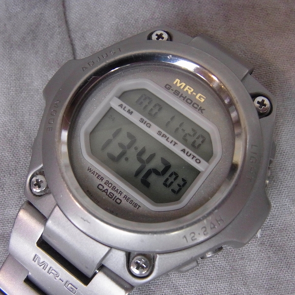 実際に弊社で買取させて頂いたG-SHOCK/Gショック メタルバンド MR-G 腕時計 MRG-100T-8