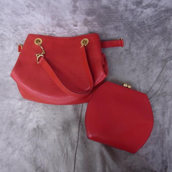 実際に弊社で買取させて頂いたCELINE/セリーヌ チェーンショルダーバッグ 型押しレザー 赤/がま口ポーチ ボックスカーフレザー 2点セット