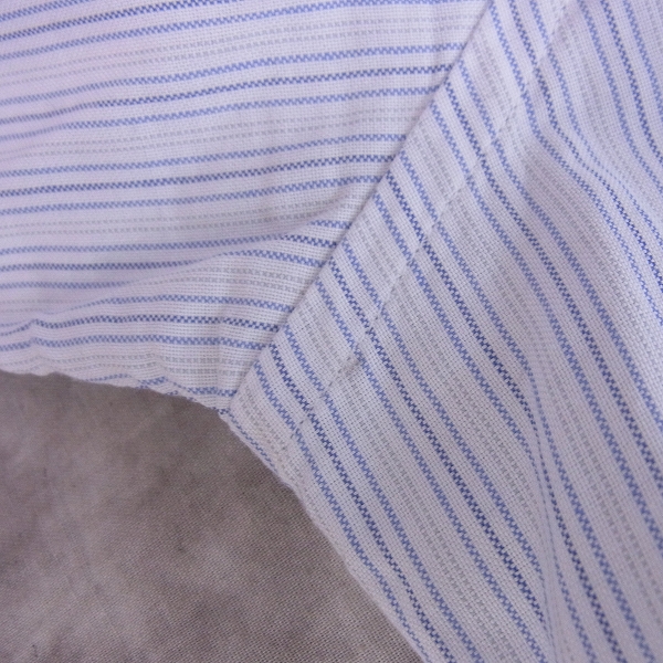 実際に弊社で買取させて頂いたMAISON KITSUNE/メゾンキツネ ストライプ柄 ボタンダウンシャツ/38の画像 4枚目
