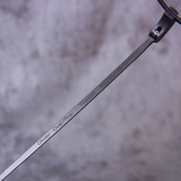実際に弊社で買取させて頂いたOliver Goldsmith/オリバー ゴールドスミス oliver oval/pro Titanium 眼鏡/メガネフレームの画像 3枚目