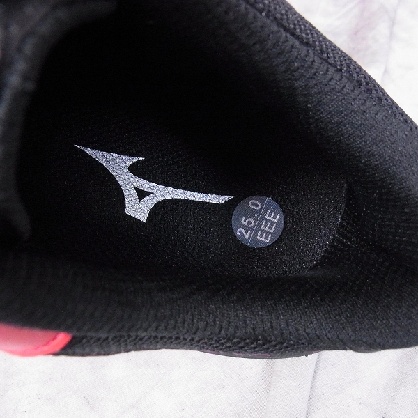 実際に弊社で買取させて頂いた未使用 MIZUNO/ミズノ ゴルフシューズ ネクスライト 002ボア ダイヤル式/51GM152662/レッド×ブラック/25.0cm/3Eの画像 4枚目