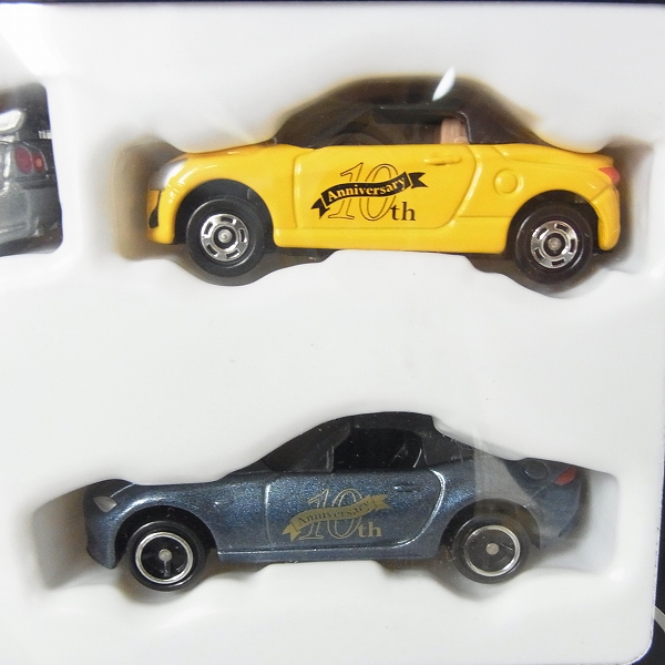 実際に弊社で買取させて頂いた【未開封】タカラトミー ミニカー 2016 株主優待限定企画セット トミカ4台 非売品の画像 4枚目