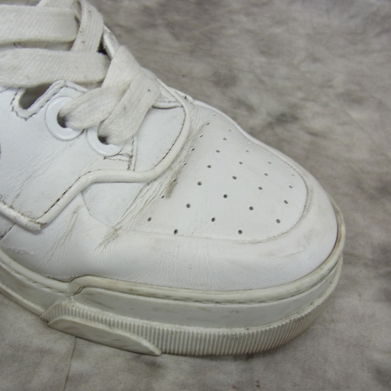 実際に弊社で買取させて頂いたGIVENCHY/ジバンシィ スタースタッズ ハイカットスニーカー/40の画像 6枚目