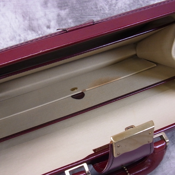 実際に弊社で買取させて頂いたBROOKS BROTHERS/ブルックスブラザーズ　ダレスバッグ レザー 英国製の画像 4枚目