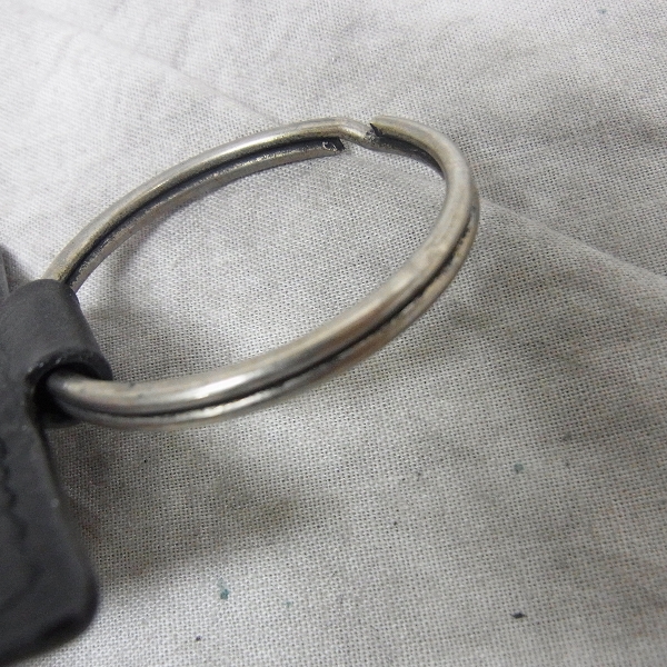 実際に弊社で買取させて頂いたANN DEMEULE MEESTER/アンドゥムルメステール レザー キーホルダーの画像 3枚目