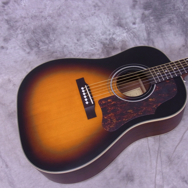 実際に弊社で買取させて頂いたEpiphone/エピフォン by Gibson Masterbilt AJ-45ME VSS ヴィンテージサンバーストサテン オール単板の画像 3枚目