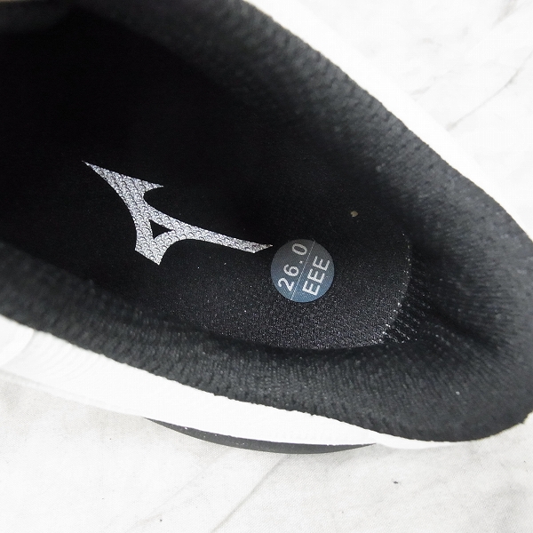 実際に弊社で買取させて頂いたMIZUNO/ミズノ ゴルフシューズ ネクスライト 002ボア ダイヤル式/51GM152691/ホワイト×ブラック/26.0cm/3Eの画像 4枚目