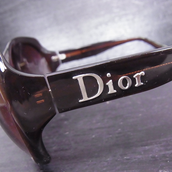 実際に弊社で買取させて頂いたChristian Dior/クリスチャンディオール GLOSSY 1 KIFCC サングラスの画像 3枚目