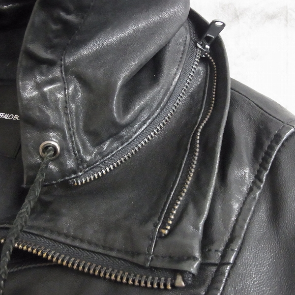 実際に弊社で買取させて頂いたBUFFALO BOBS/バッファローボブズ ラムレザー パーカー MFB816/2の画像 4枚目