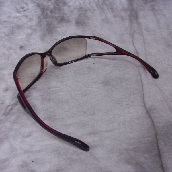 実際に弊社で買取させて頂いたless than human/レスザンヒューマン フルリムデザイン サングラス/アイウェア 005の画像 1枚目