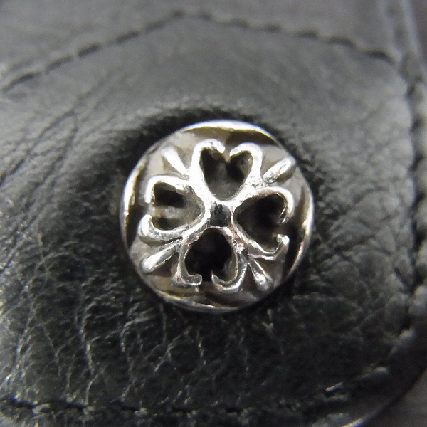 実際に弊社で買取させて頂いたA&G/エーアンドジー 1ZIP ウォレット フレアパッチ/クロスボタンの画像 4枚目