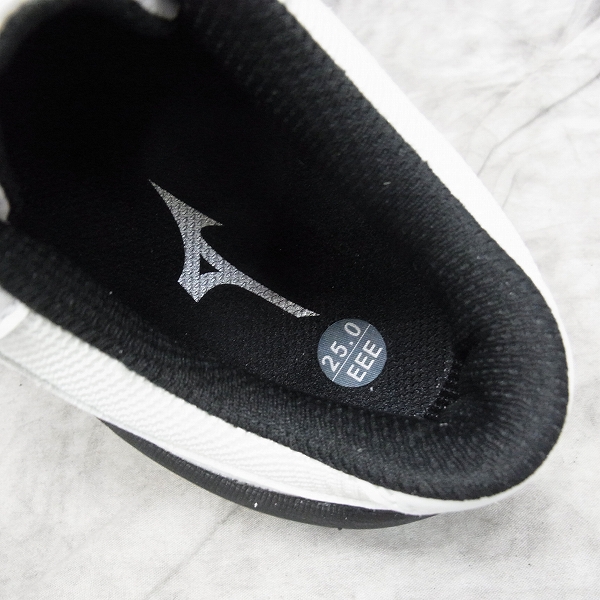 実際に弊社で買取させて頂いたMIZUNO/ミズノ ゴルフシューズ ネクスライト 002ボア ダイヤル式/51GM152691/ホワイト×ブラック/25.0cm/3Eの画像 4枚目