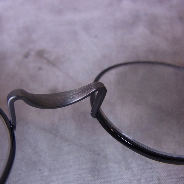 実際に弊社で買取させて頂いたOliver Goldsmith/オリバー ゴールドスミス oliver oval/pro Titanium 眼鏡/メガネフレームの画像 2枚目