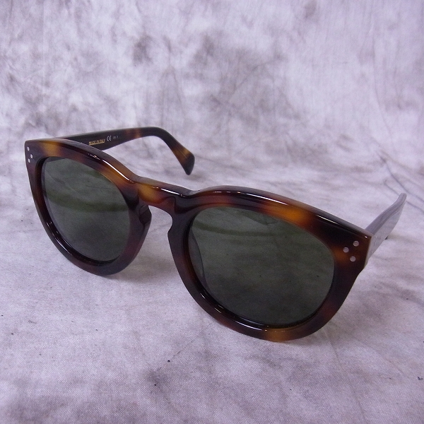 実際に弊社で買取させて頂いたCELINE/セリーヌ サングラス Pretty デミ柄/ブラウン系 CL 41801/S