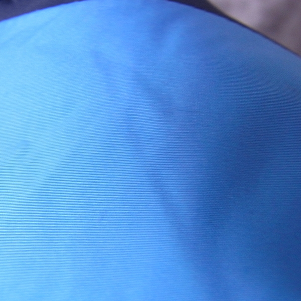 実際に弊社で買取させて頂いたle coq sportif /ルコックスポルティフ ゴルフウェア ジップアップ 中綿ジャケット　ブルー/Lの画像 4枚目