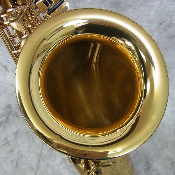 実際に弊社で買取させて頂いた★SELMER/セルマー SERIEⅢ/3 テナーサックス フランス製 彫刻入り ケース付の画像 1枚目