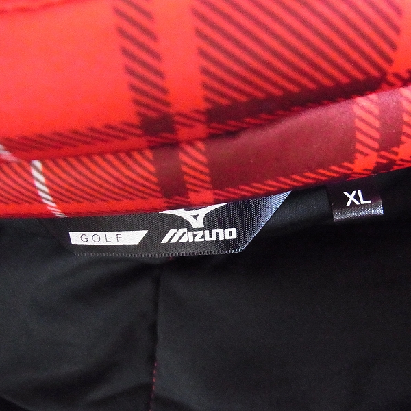実際に弊社で買取させて頂いた【未使用】MIZUNO/ミズノ ゴルフウェア 中綿ブルゾン チェック柄 ムーブウォーマー レッド/XLの画像 2枚目