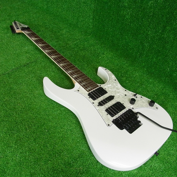 実際に弊社で買取させて頂いた★Ibanez アイバニーズ RG450DXB ホワイト エレキギター 