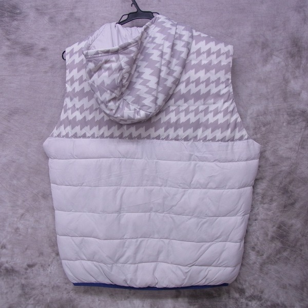 実際に弊社で買取させて頂いた【未使用】le coq sportif/ルコックスポルティフ ゴルフウェア フード付き 中綿ベスト ホワイト/Lの画像 1枚目