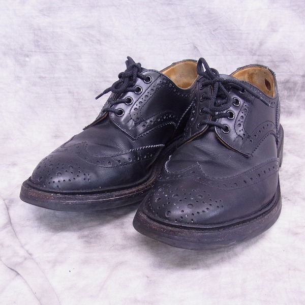 実際に弊社で買取させて頂いたTrickers/トリッカーズ Bouton/バートン ウィングチップ レザーシューズ M5633/8