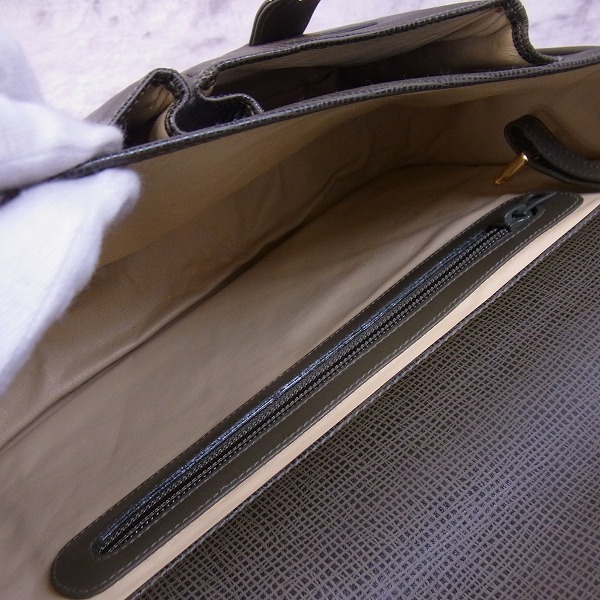 実際に弊社で買取させて頂いたHUNTING WORLD/ハンティングワールド レザー ショルダーバッグ カーキの画像 4枚目