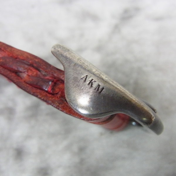 実際に弊社で買取させて頂いたAKM/エイケイエム ラグジュアリーベルト/編み込み ダブルピンの画像 3枚目